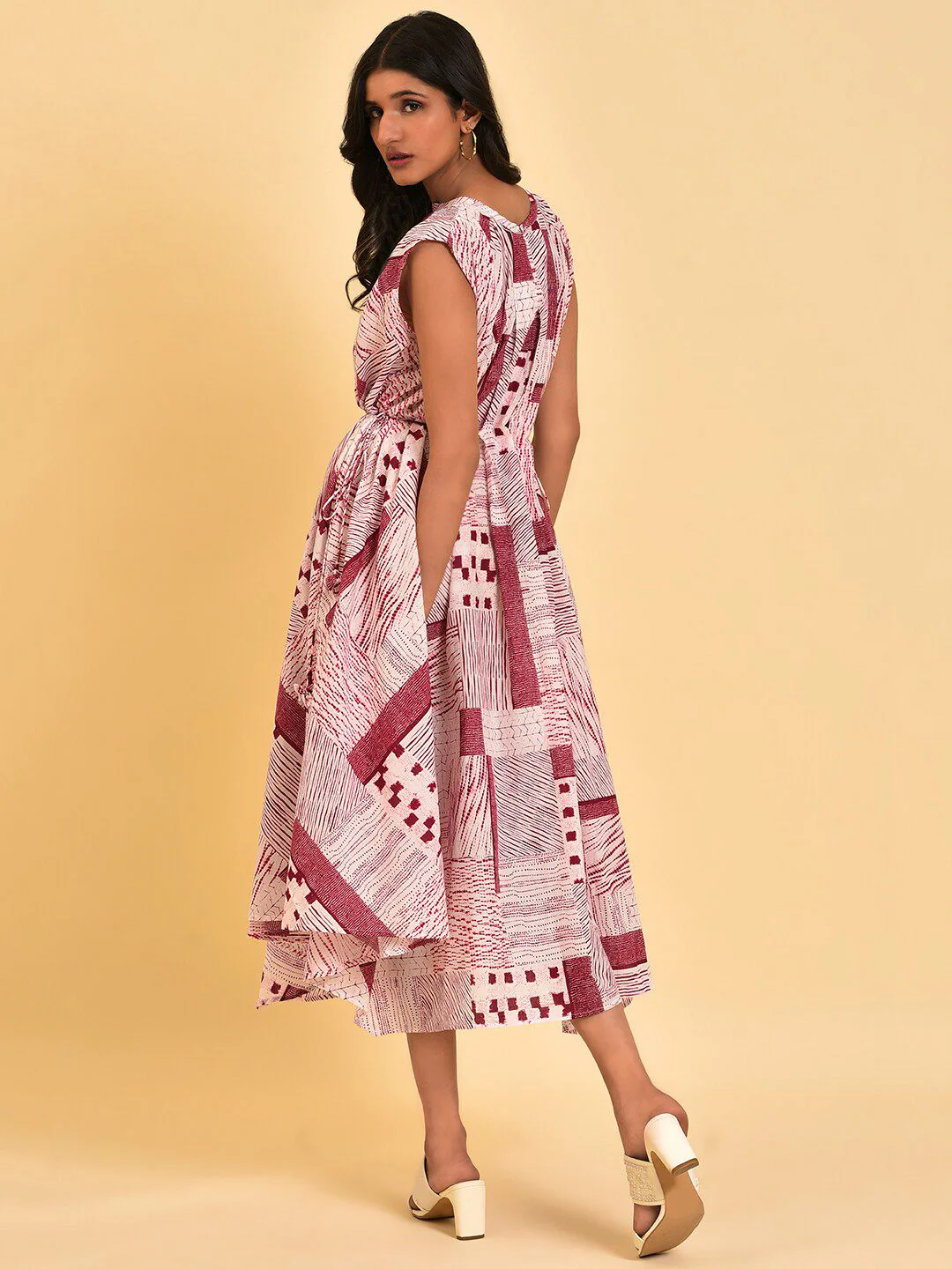 W Red Abstract Printed Extended Sleeves Cotton Fit & Flare Midi Ethnic Dress - Image 4