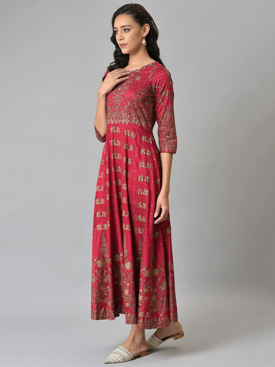 W Red Ethnic Motifs Keyhole Neck Chiffon Ethnic Maxi Dress - Image 4