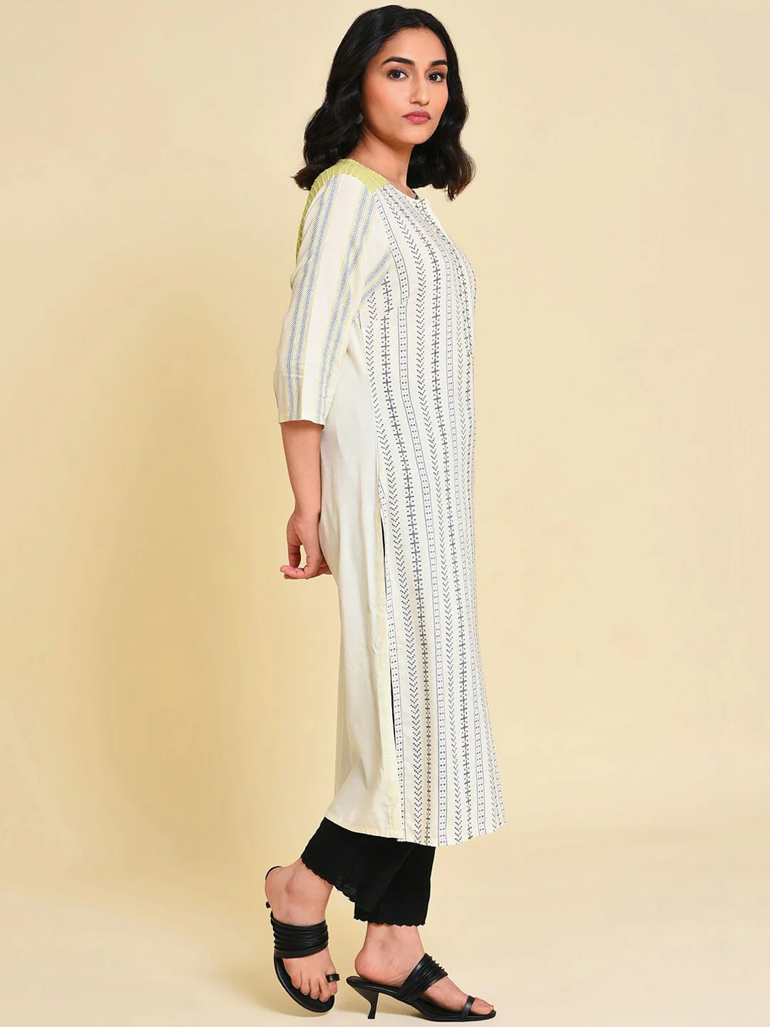W Striped Thread Work Straight Kurta - Image 5