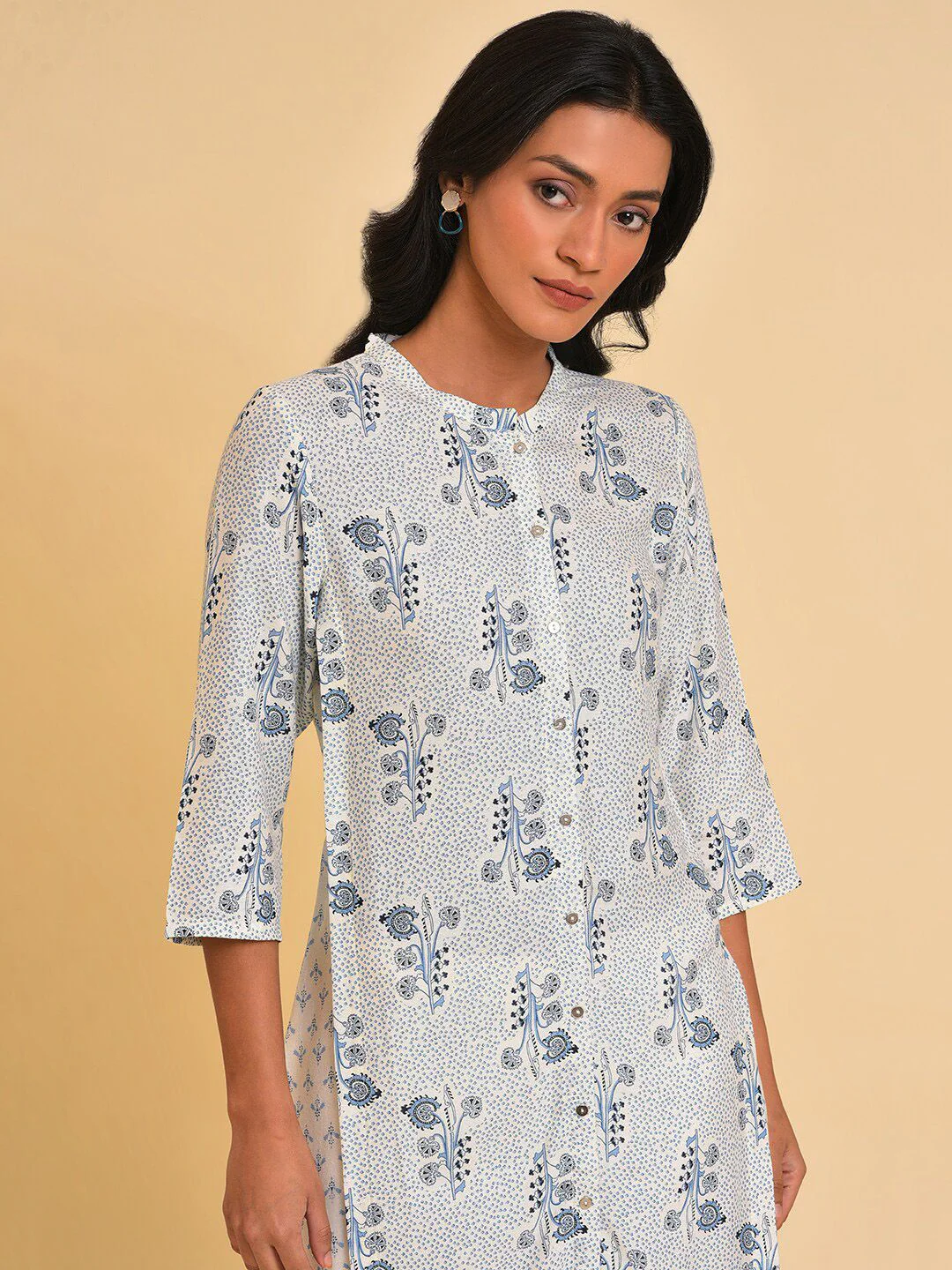 W White & Blue Ethnic Motifs Printed A-Line Kurta - Image 2