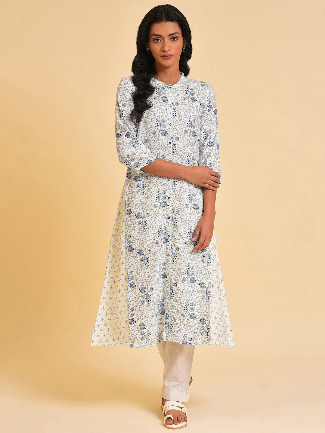 W White & Blue Ethnic Motifs Printed A-Line Kurta - Image 6