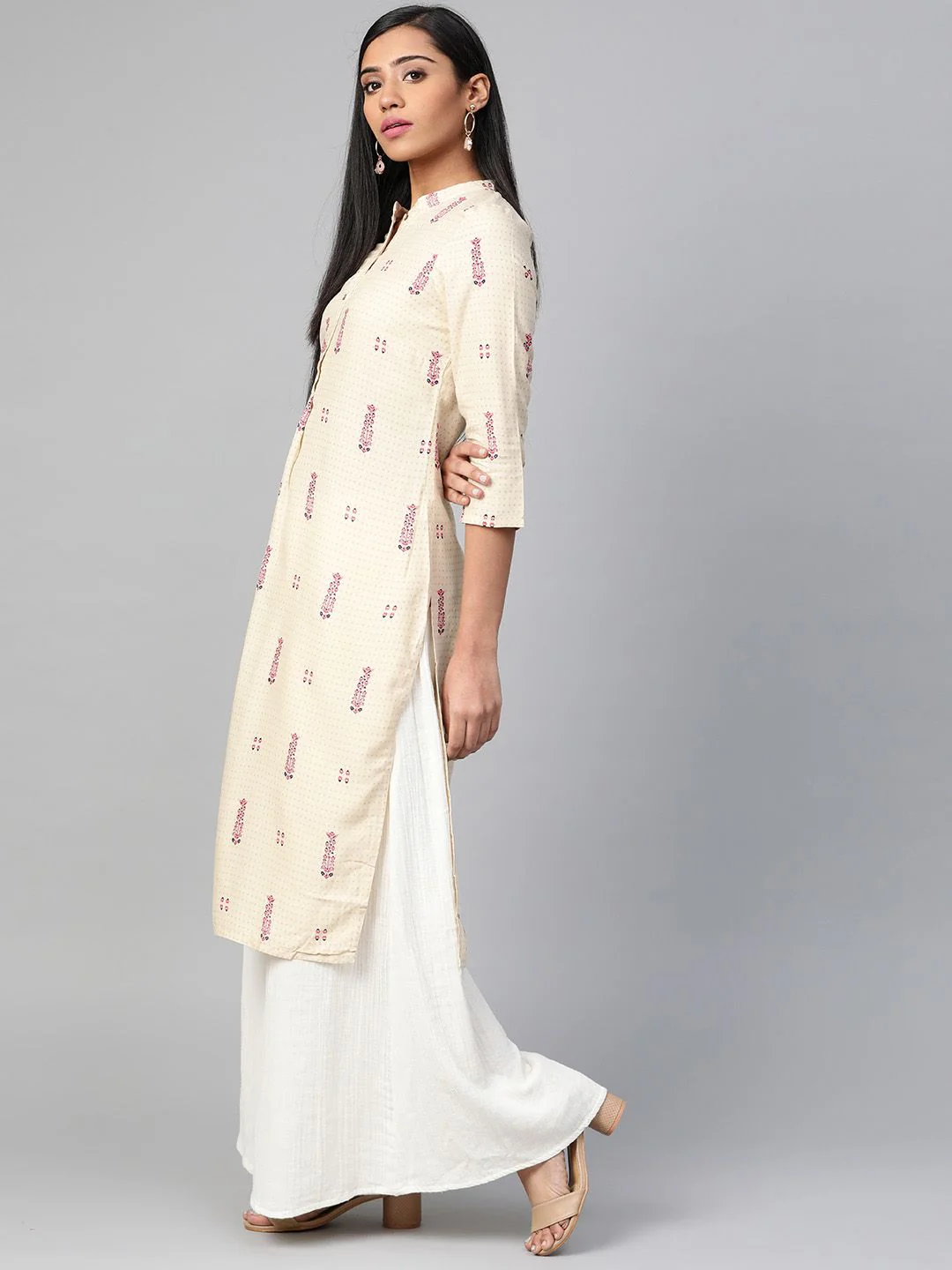 W Women Beige & Pink Printed Straight Kurta - Image 3