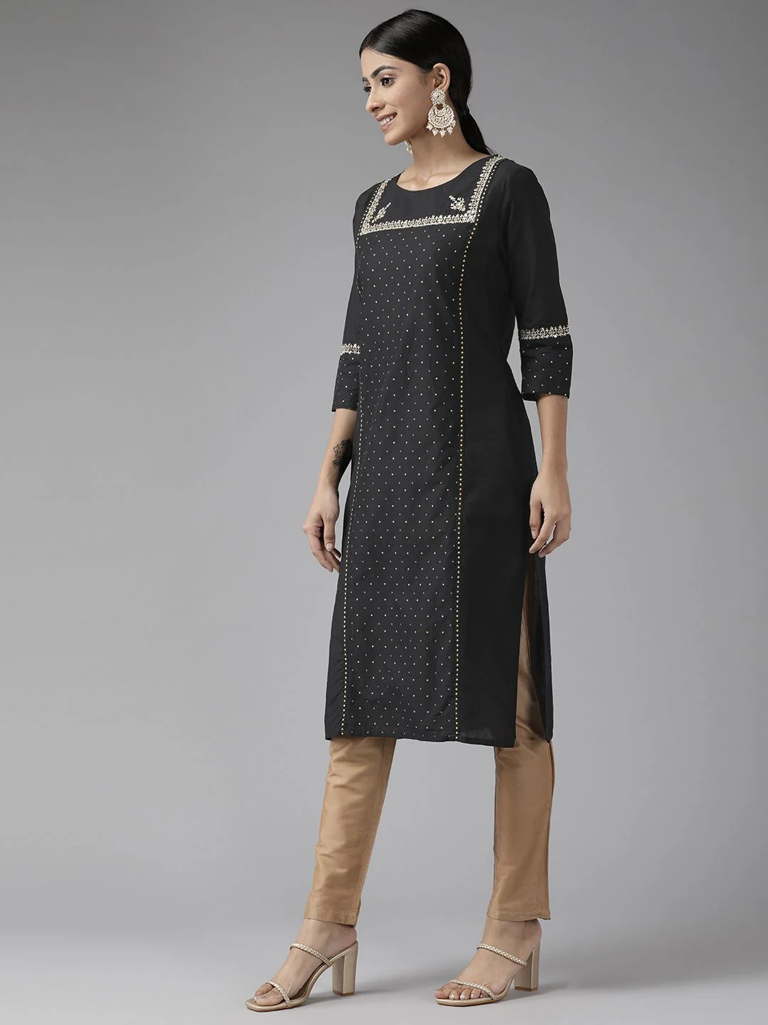 W Women Black Ethnic Motifs Yoke Design Thread Work Kurta - Image 3