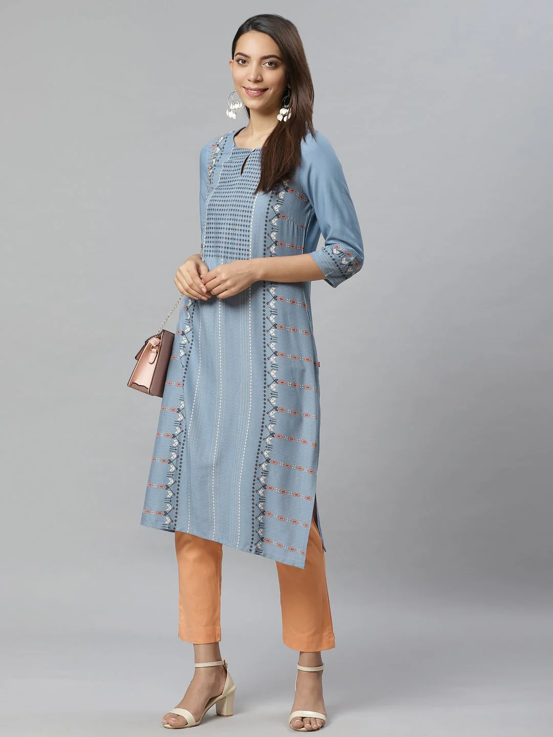 W Women Blue & Black Printed Straight Kurta - Image 4