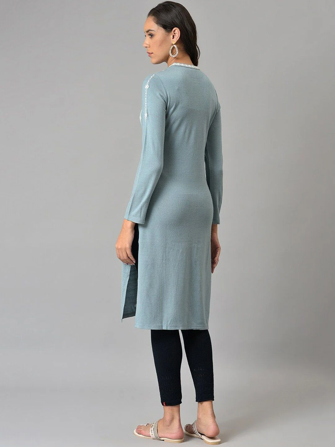 W Women Blue Embroidered Keyhole Neck Regular Sleeves Kurta - Image 4
