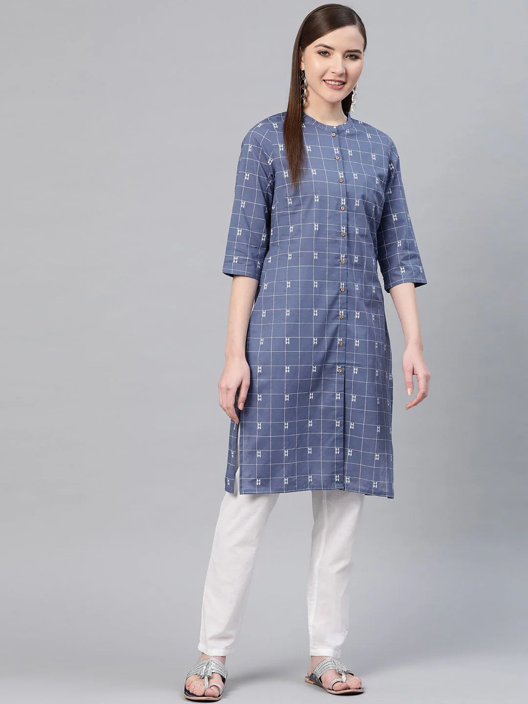 W Women Checked & Printed Cotton Straight Kurta - Image 3