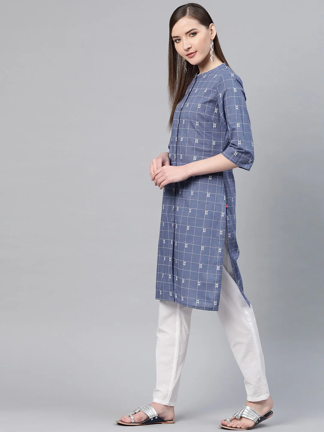 W Women Checked & Printed Cotton Straight Kurta - Image 5