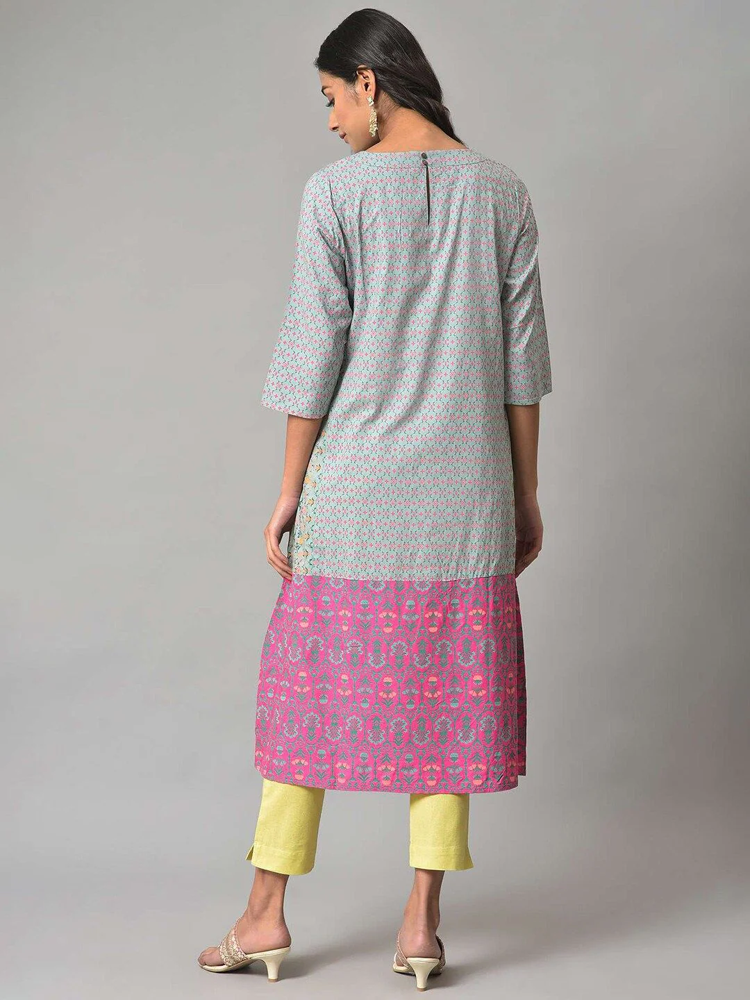 W Women Ethnic Motifs Printed Indie Prints Kurta - Image 4
