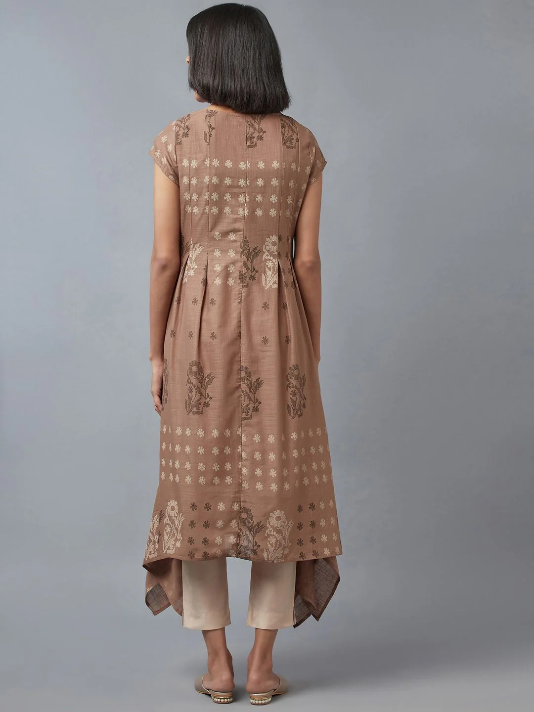 W Women Ethnic Motifs Printed Thread Work Anarkali Kurta