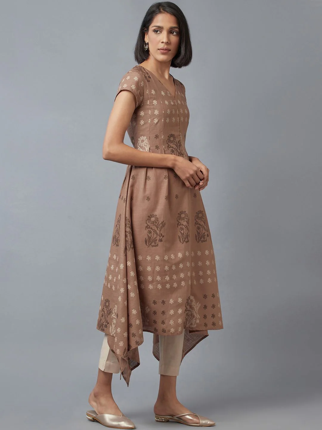 W Women Ethnic Motifs Printed Thread Work Anarkali Kurta - Image 5