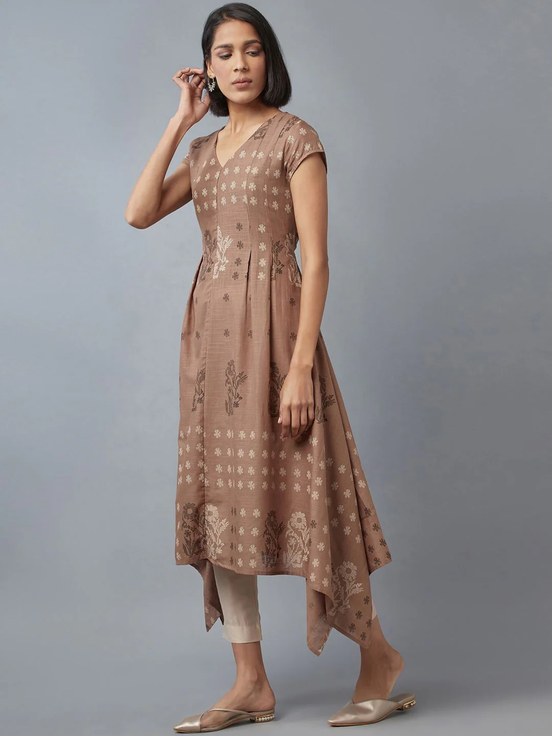 W Women Ethnic Motifs Printed Thread Work Anarkali Kurta - Image 6
