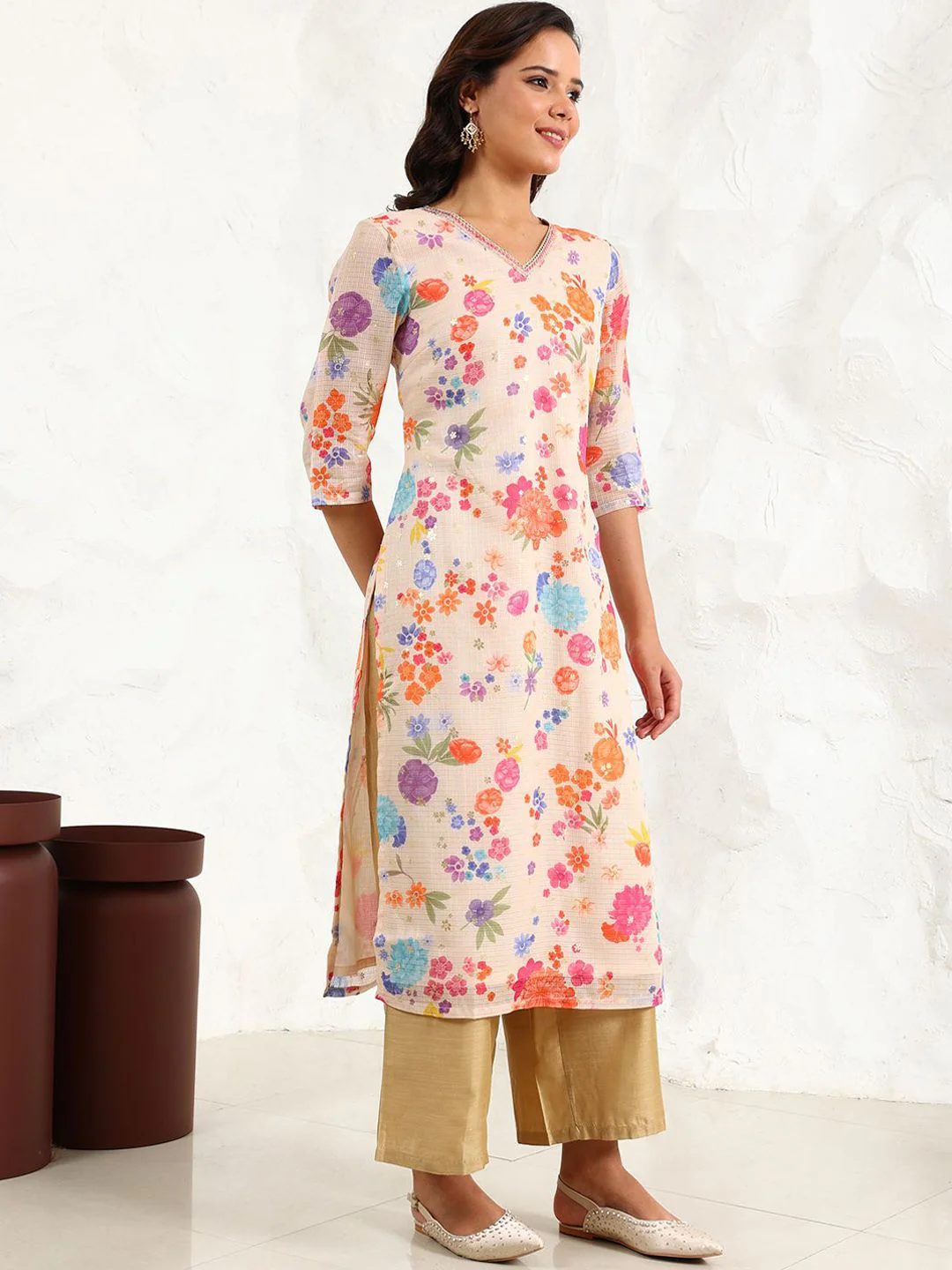 W Women Floral Printed Sequinned Kurta - Image 3
