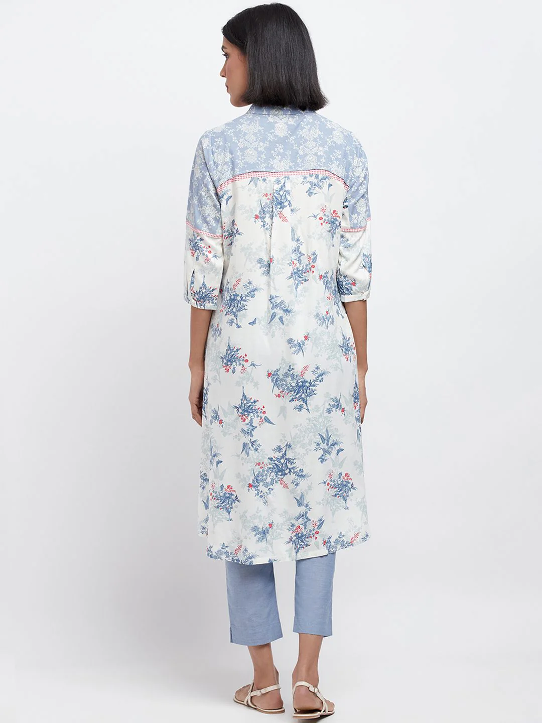 W Women Floral Printed Shirt Collar Kurta - Image 4