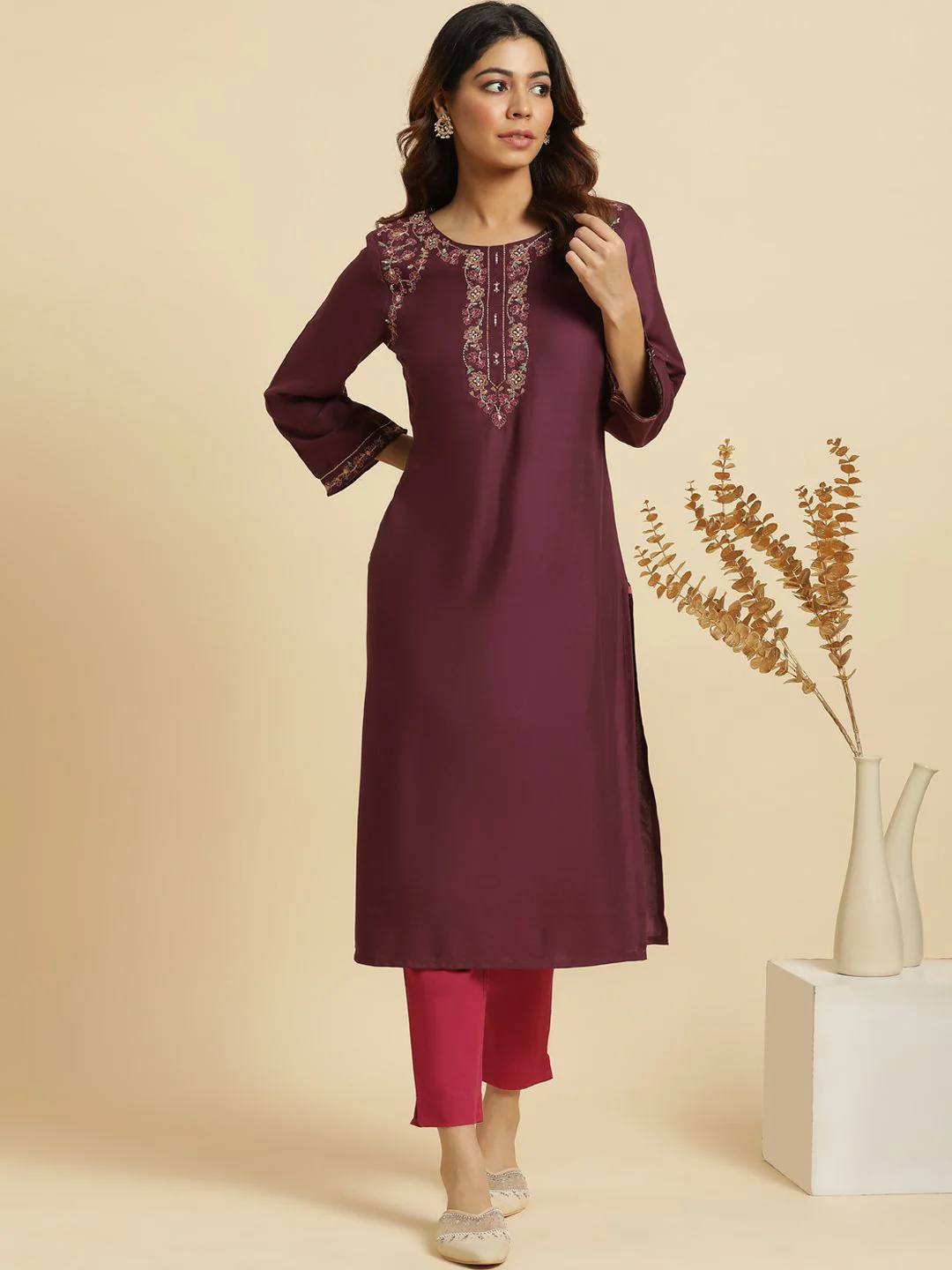 W Women Floral Yoke Design Thread Work Straight Kurta - Image 2