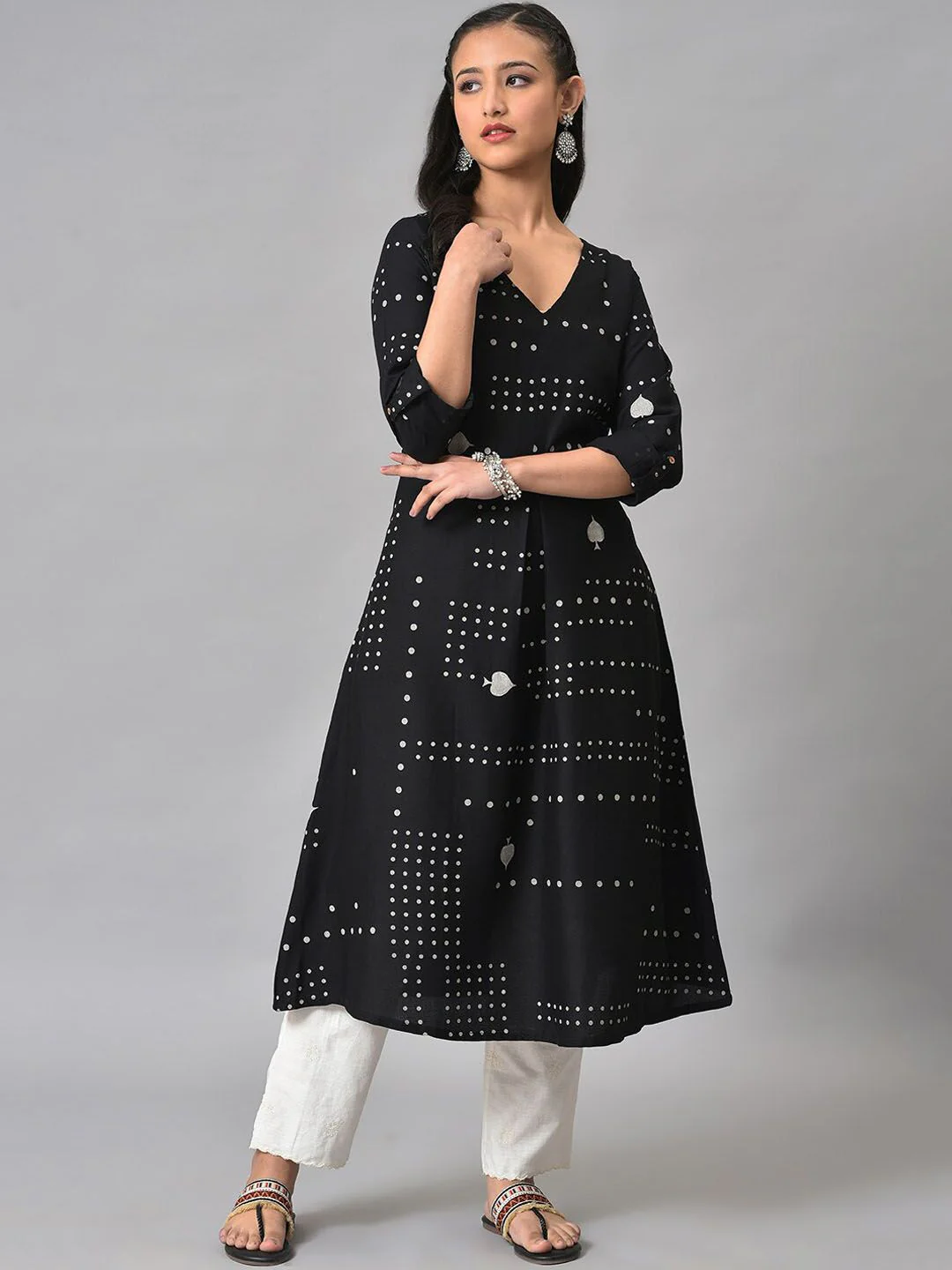 W Women Geometric Printed Anarkali Kurta - Image 2