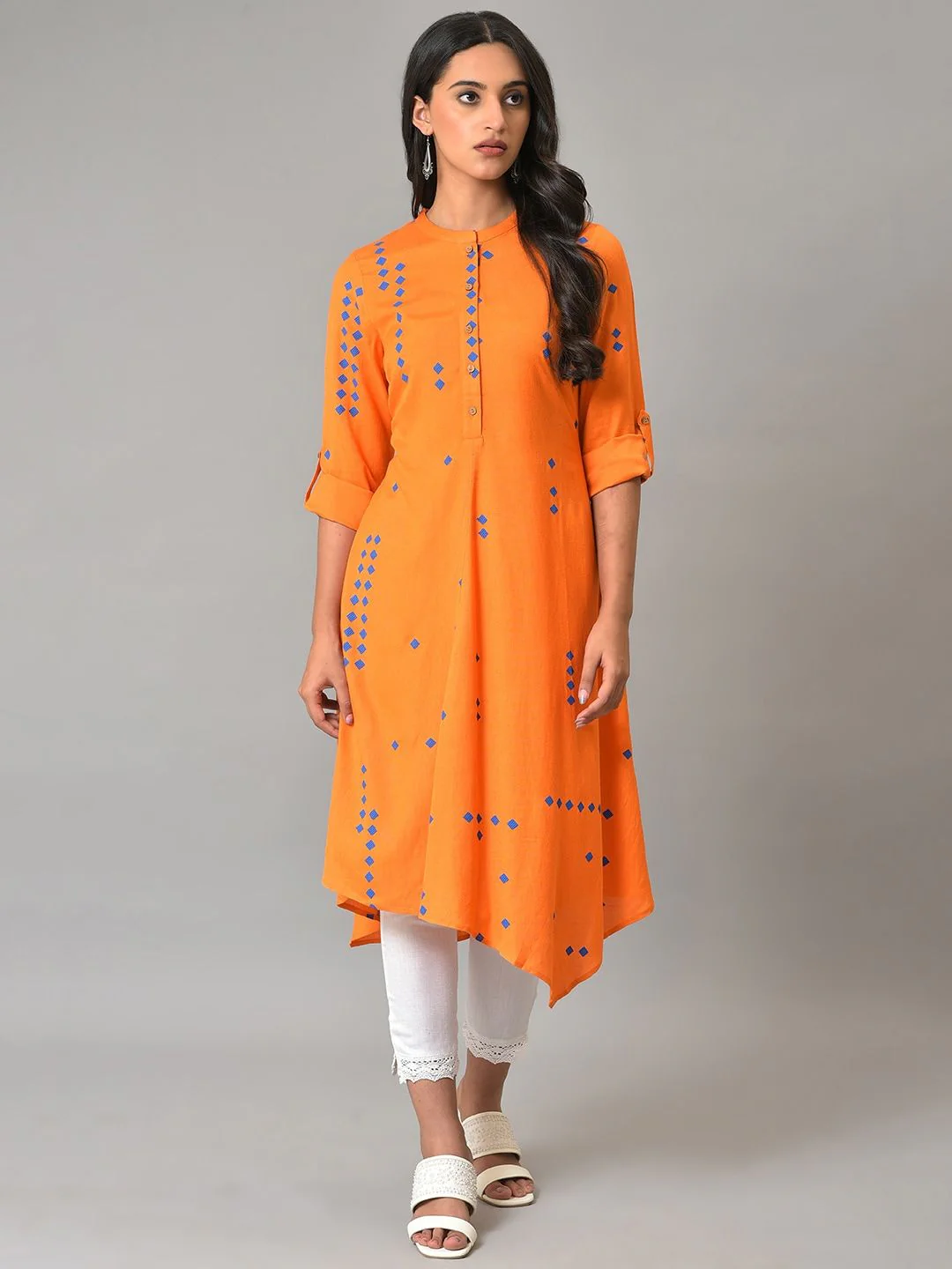 W Women Geometric Printed Kurta - Image 4