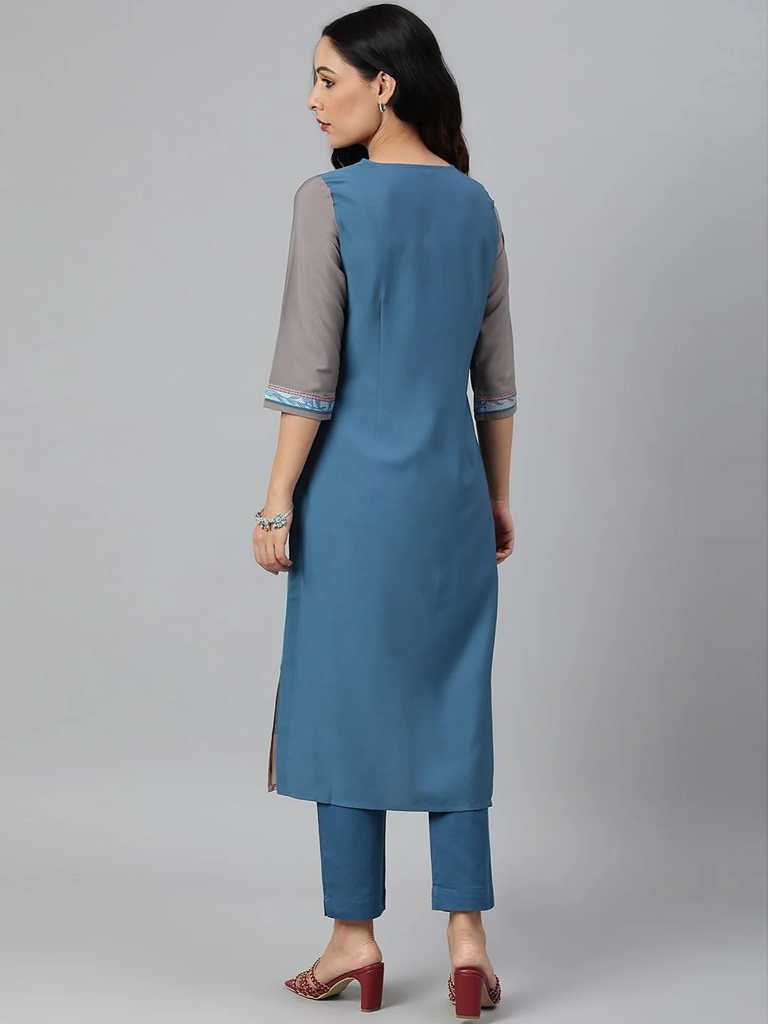W Women Multicoloured Printed Kurta - Image 5