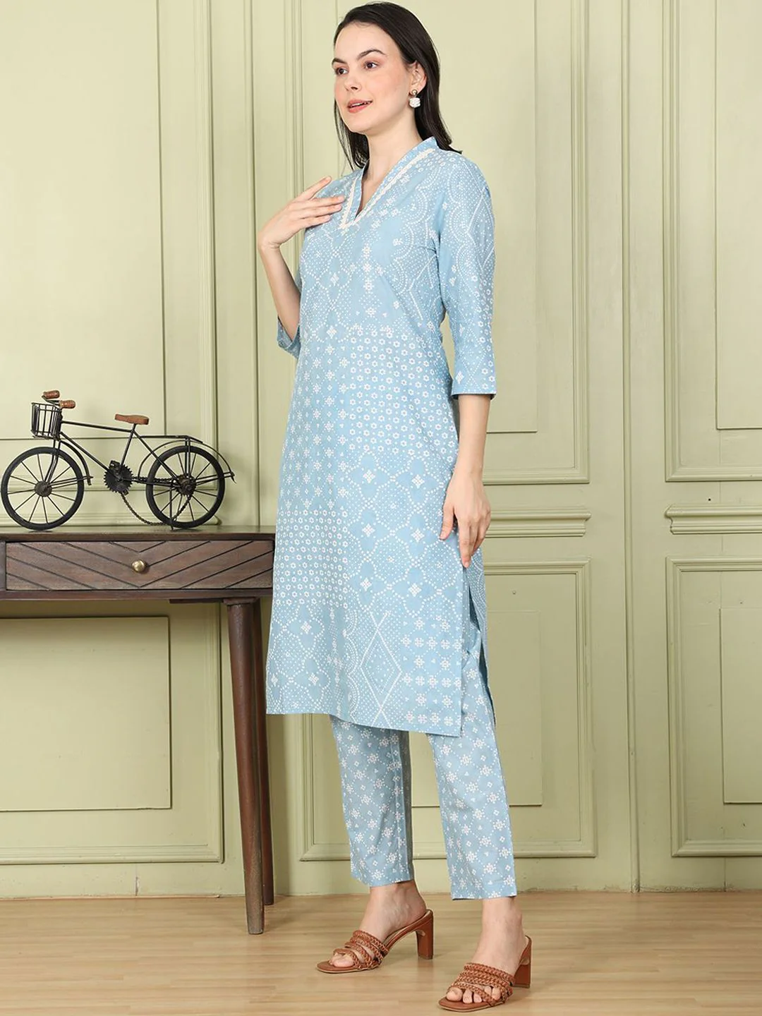 W Women Printed Regular Pure Cotton Kurta with Trousers & With Dupatta - Image 5