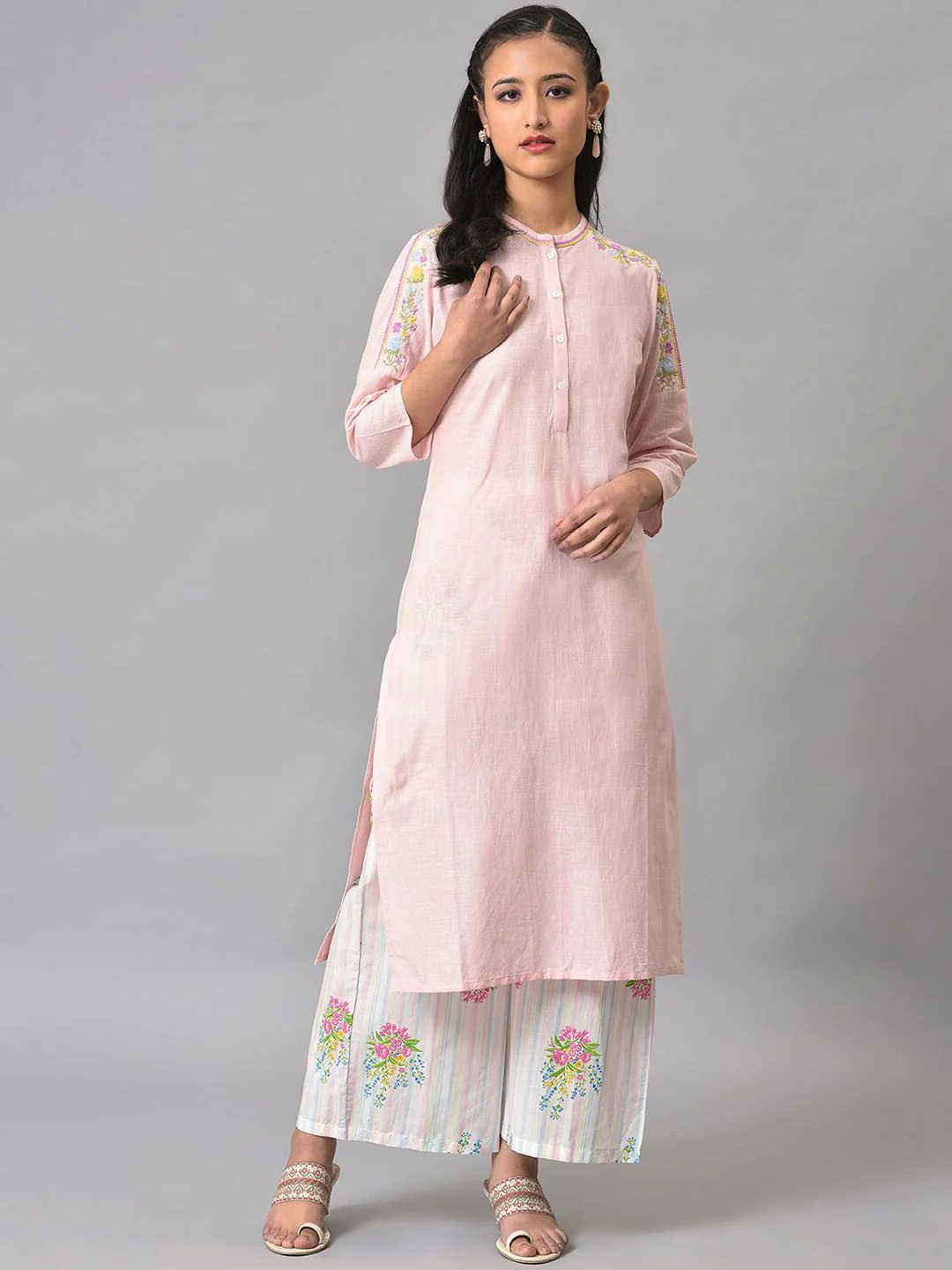 W Women Thread Work Cotton Kurta - Image 3