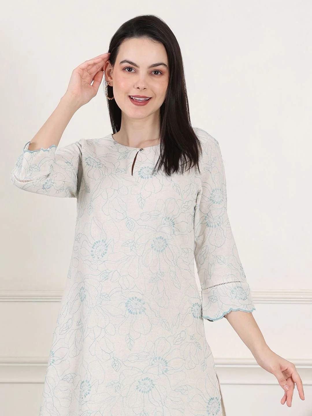 W Women Thread Work Kurta - Image 6