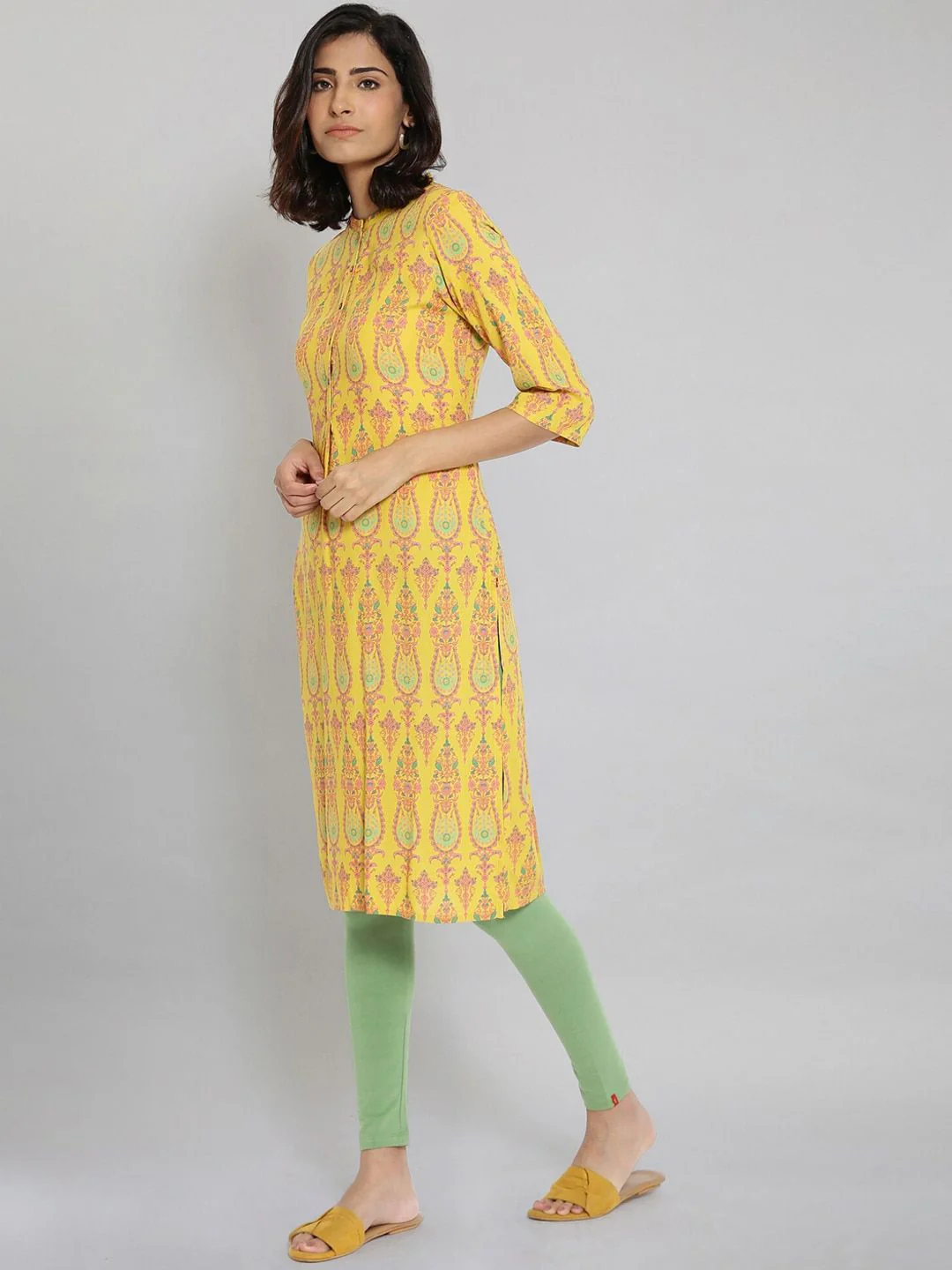 W Women Yellow Thread Work Kurta - Image 6