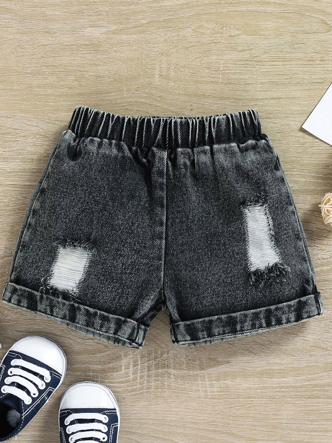 YK Boys Checked Short Sleeves Shirt With Shorts - Image 4