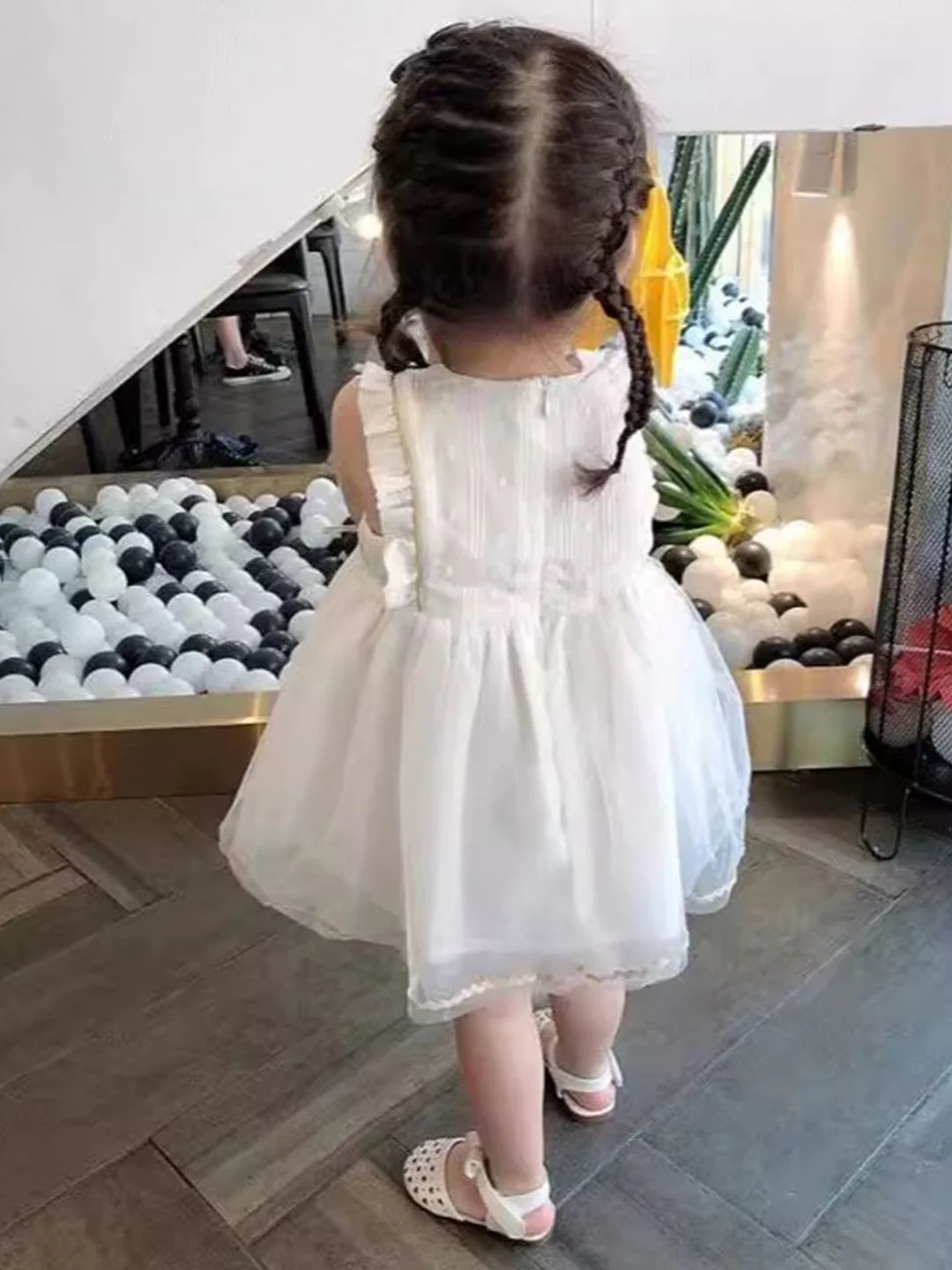YK Girls Self Design Fit & Flare Dress - Image 4