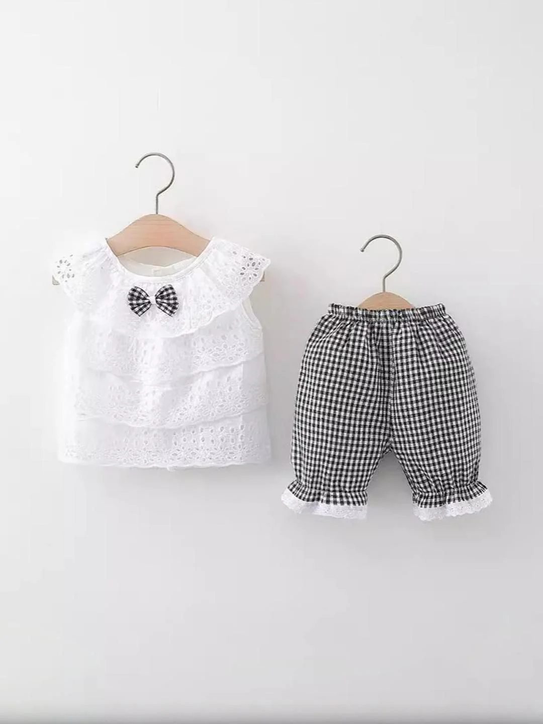 YK Girls Self Design Top With Trousers - Image 2