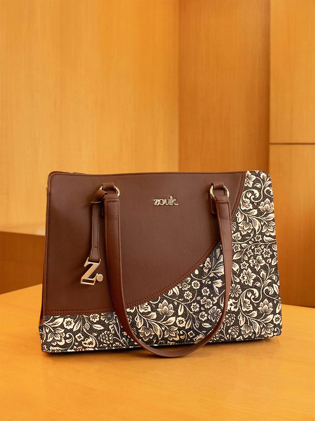 ZOUK Women Floral Printed Structured Shoulder Bag - Image 4